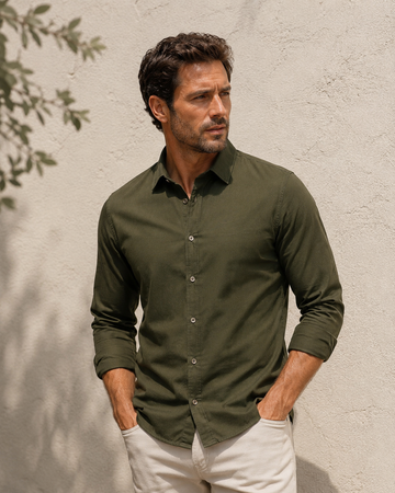 Men's Slim Fit Button-up Shirt