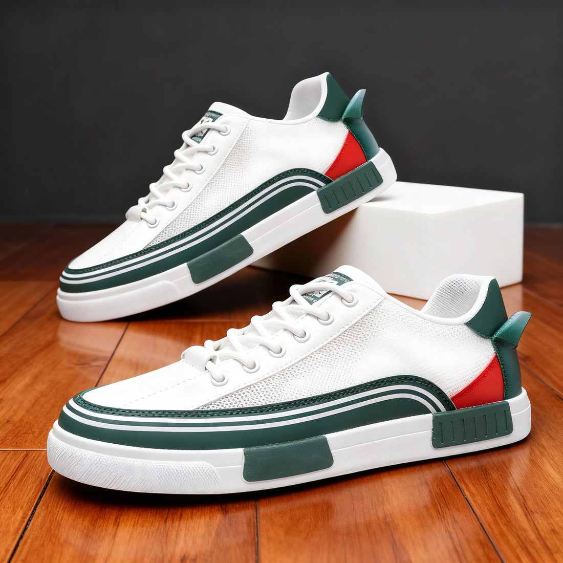 Men’s Casual Sneakers Lightweight Lace Up Walking Shoes